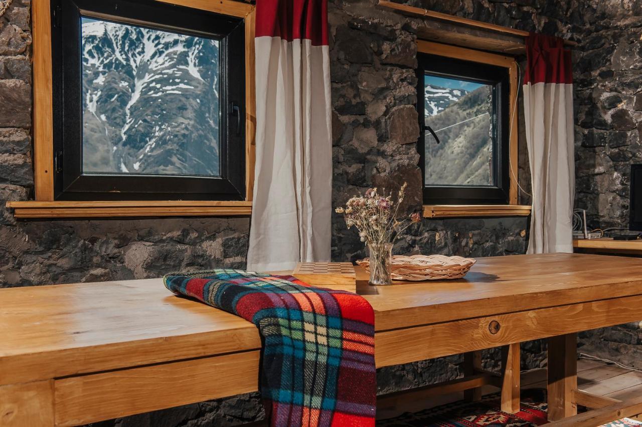 Kazbegi Hut Villa Kültér fotó